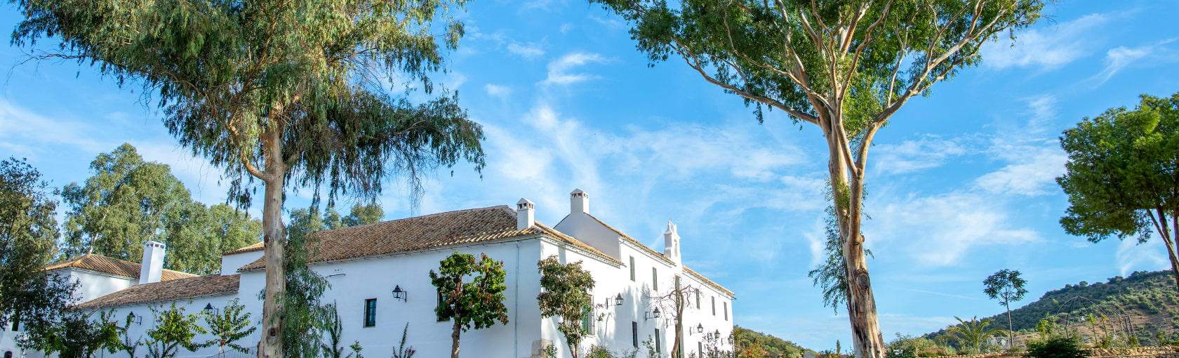 Edificio hotel Vista general del centenario edificio que alberga el hotel